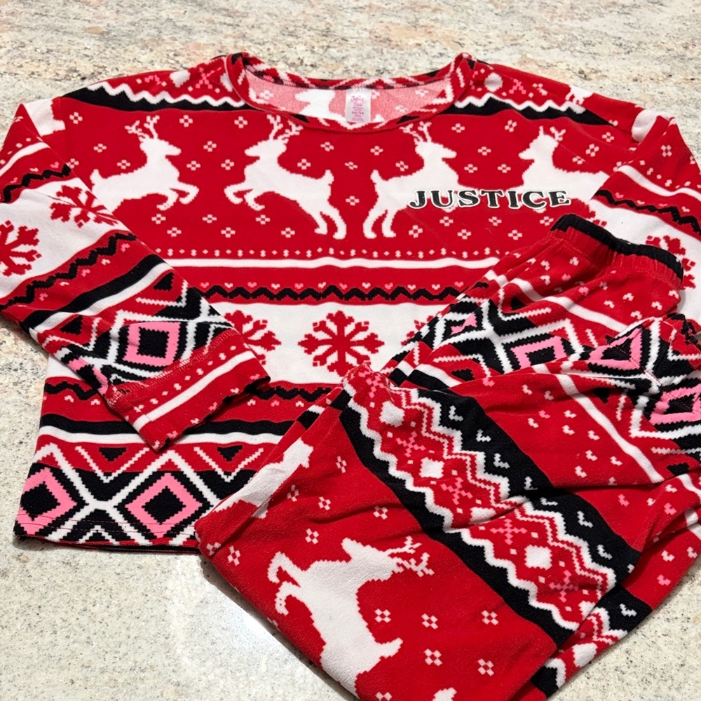 10/$30 Justice Festive Red and White Kids Pajama Set